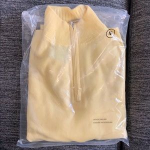 Men’s Neiman Marcus cashmere sweater